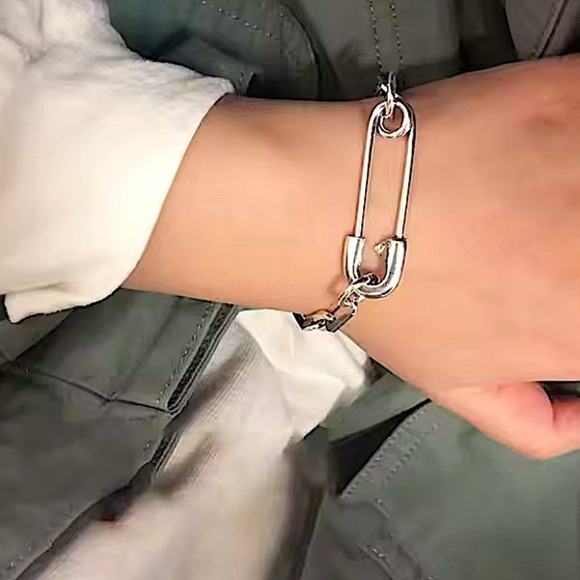 Sterling Silver Safety Pin Bracelet, Chain Link Unisex Birthday Present … - Picture 4 of 11